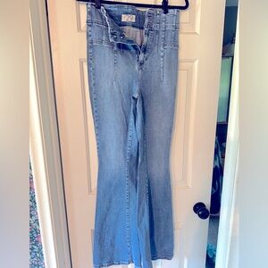 Free People NWT We The Free Jayde Flare in Sunburst Medium Blue size 29